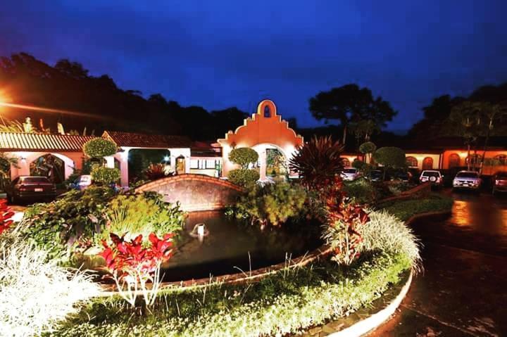 El Tucano Resort & Thermal Spa Quesada  Exterior photo
