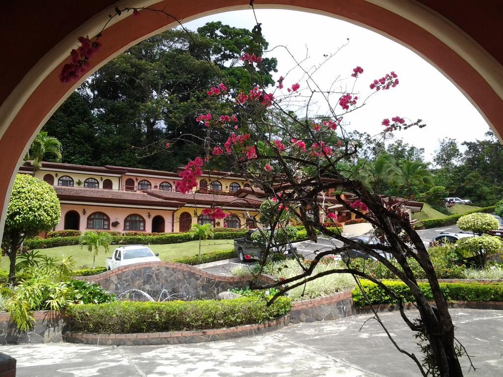 El Tucano Resort & Thermal Spa Quesada  Exterior photo
